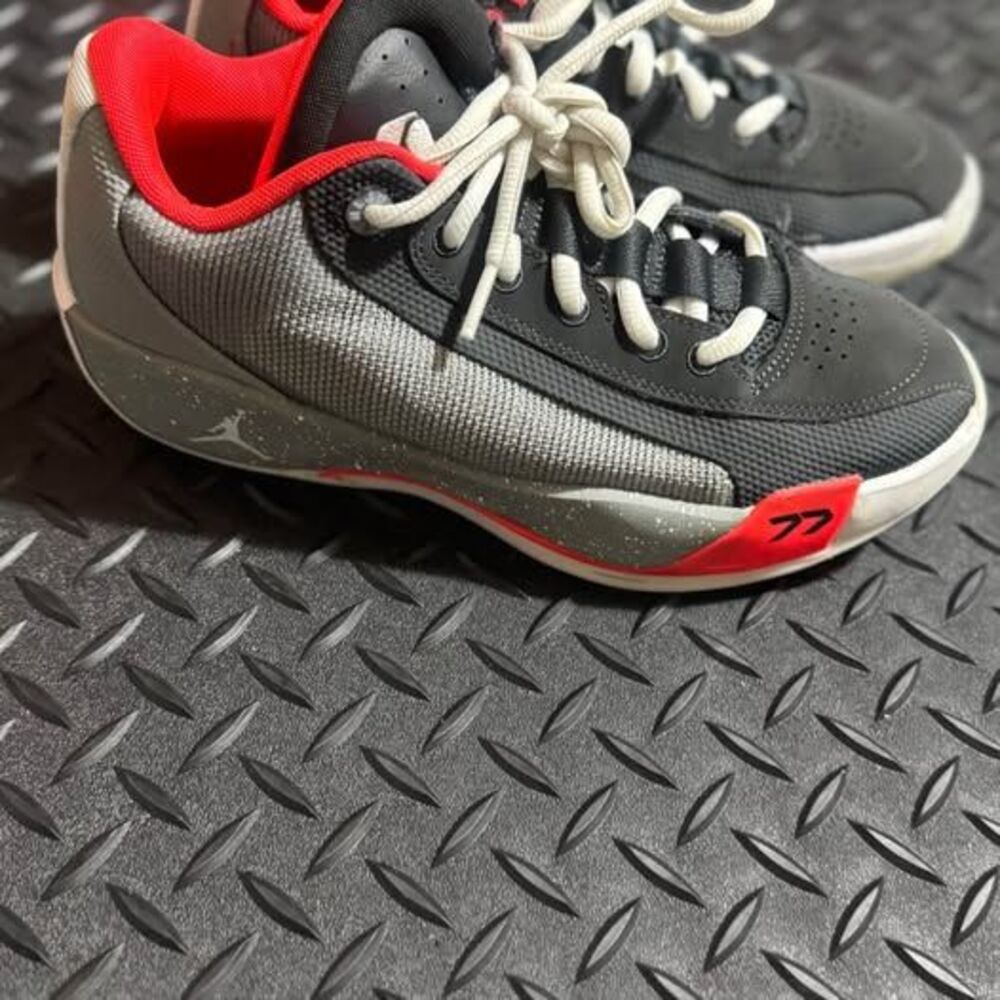 Jordan Luka 77 "Space Navigator" SZ 7Y